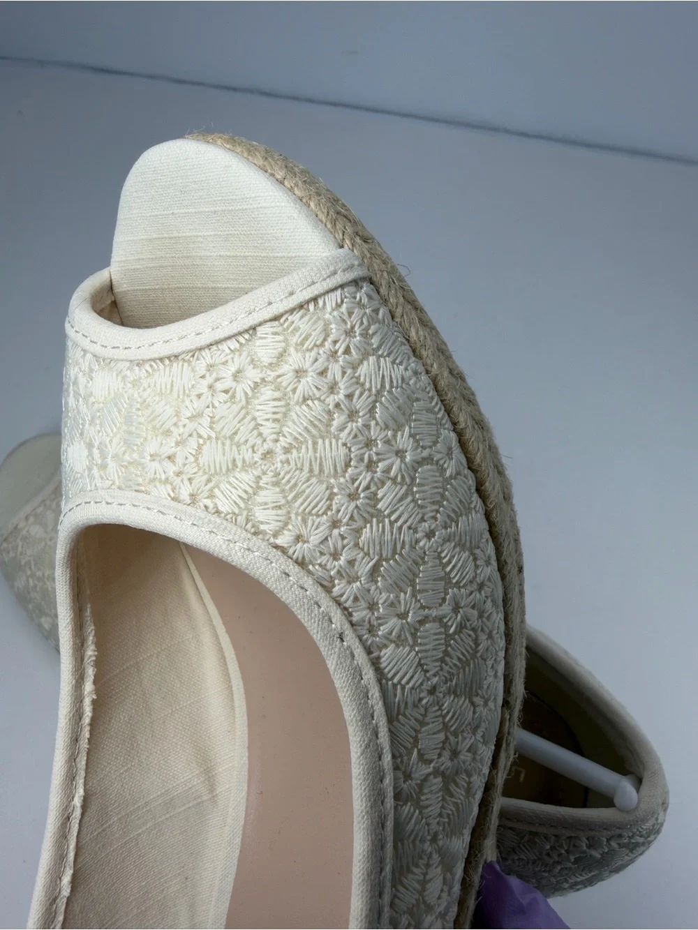 Bandolino Women's Nuri Peep Toe Espadrille Wedges Cream Floral Size 9.5M